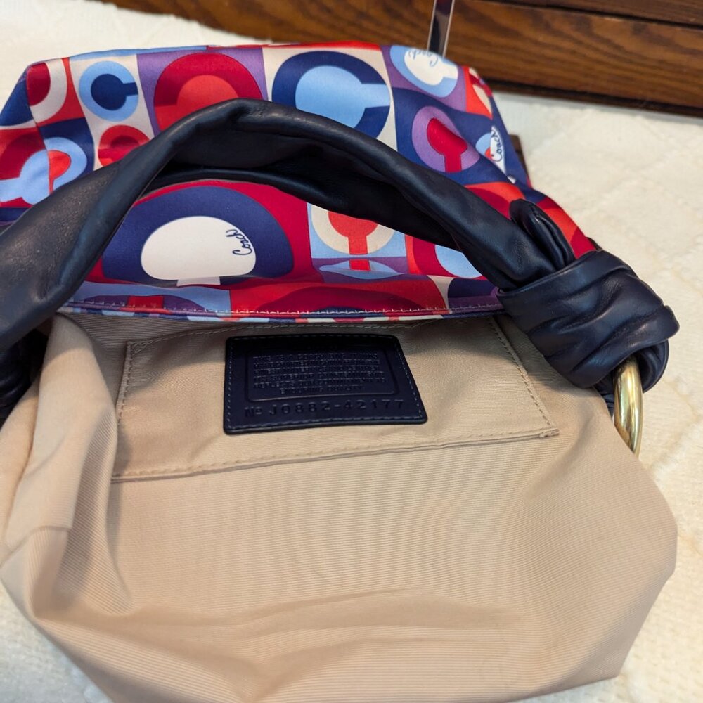 Coach Madison Scarf Satin Graphic Op Art Resort Mini Handbag J0882-42177 - Picture 11 of 16